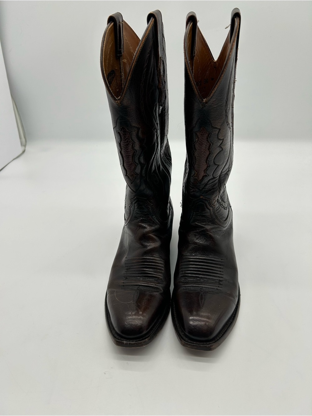 Lucchese 2000 Men’s Cowboy Boots In A Black Cherry Leather 8.5 D (T3202S4)